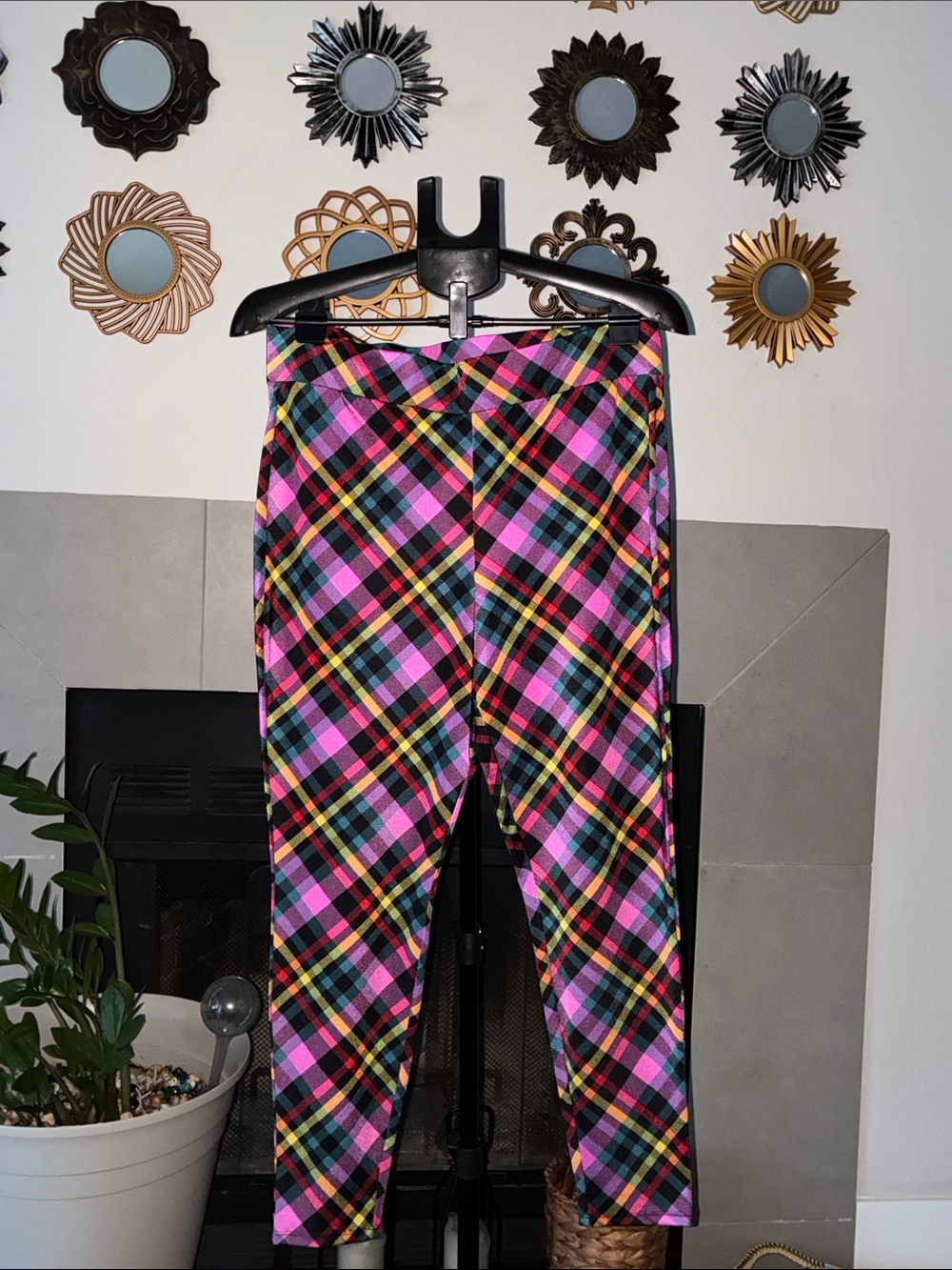 Torrid/Betsy Johnson Women’s Plaid Liquid Leggings - Pink Multicolor